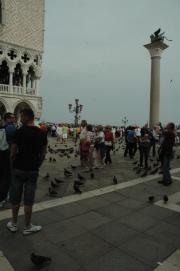 Venezia/Piazzetta S. Marco/Palazzo Ducale und Markusloewe auf einer der Saeulen